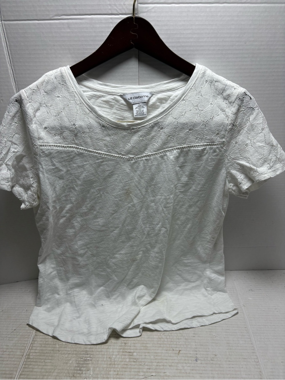 Liz Claiborne White Short Sleeve Lace Yoke Tee